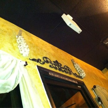 Bella Italia - Garlic hanging inside entrance. - Italian Near Me - Modesto, California Bella Italia - Garlic hanging inside entrance. - Italian Near Me - Modesto, California