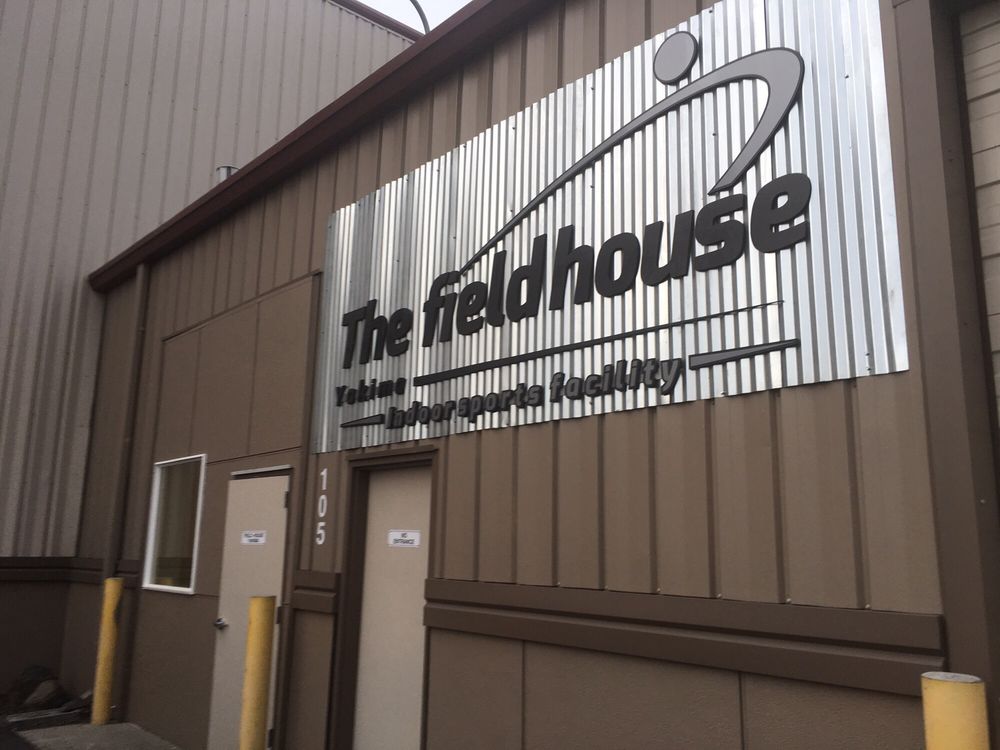 THE FIELDHOUSE YAKIMA Updated September 2024 1015 E Lincoln Ave