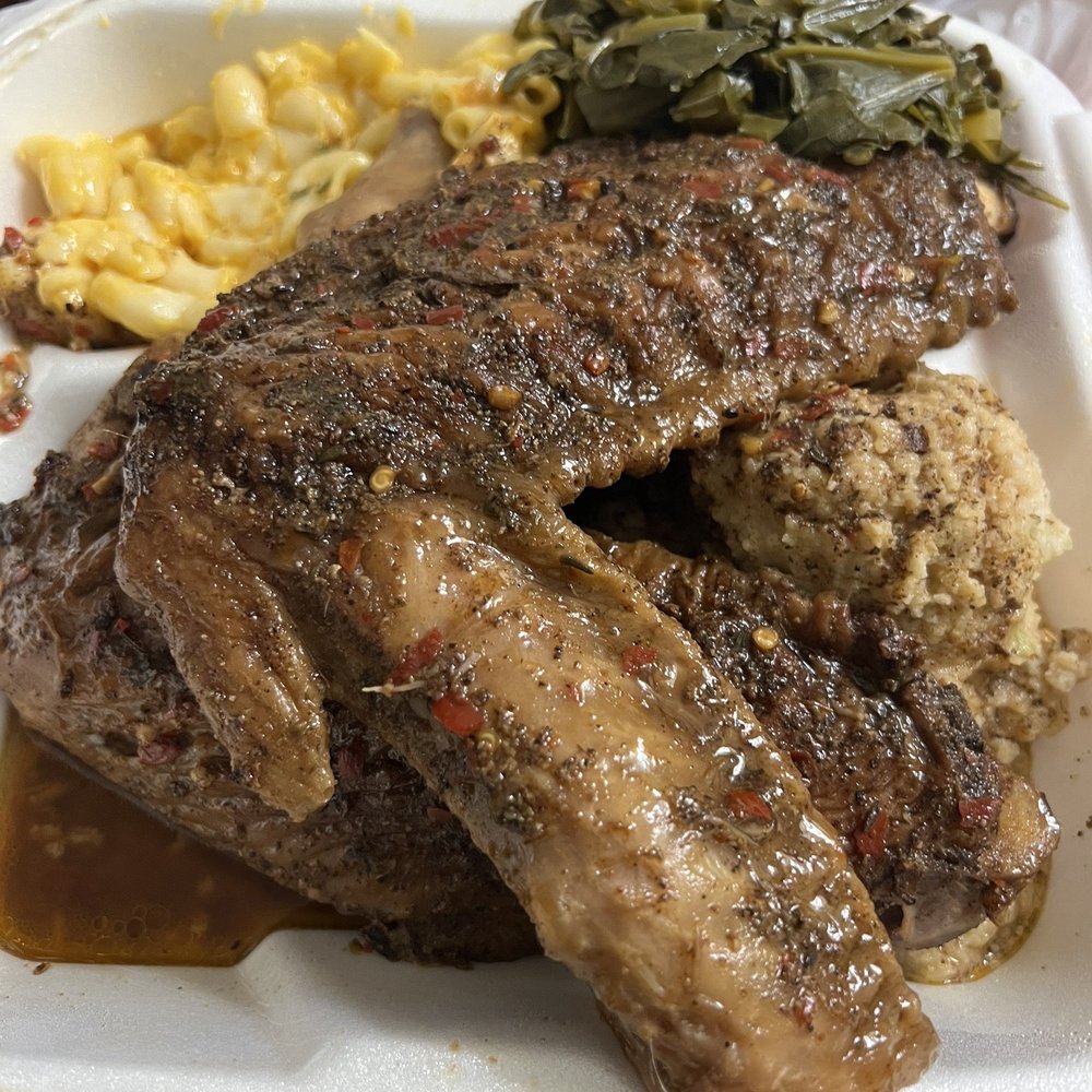 Big Daddy's Kitchen - 2pc Jerk Turkey Wings with Cornbread Dressing - Soul Food Near Me - Atlanta, Georgia