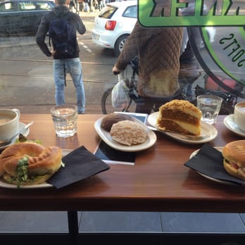 Coffee Corner - Bagels, Carrot Cake und selbstgemachte Lebkuchen - Coffee & Tea Near Me - Bremen, HB