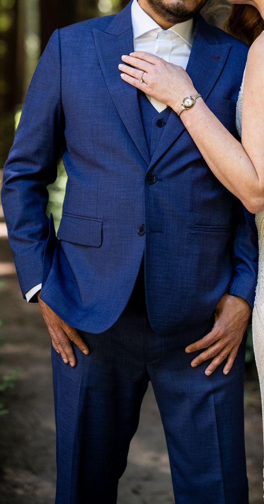 Onyx Custom Suiting Logo