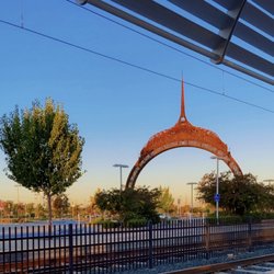 SACRT Light Rail - Franklin Station - Arch at sunrise