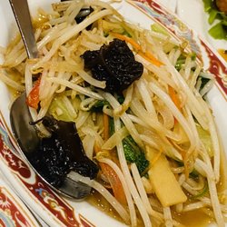 Auberge du Bonheur - Veggie Chop Suey