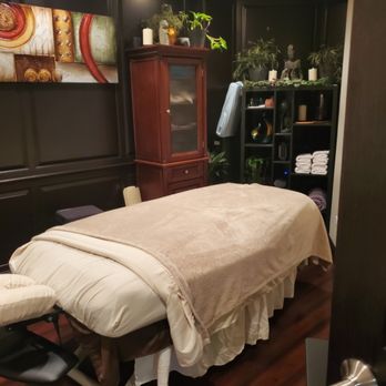 Carter's Healing Touch - Most comfortable massage table you will lay on. - Massage Therapy Near Me - Willow Springs, Illinois