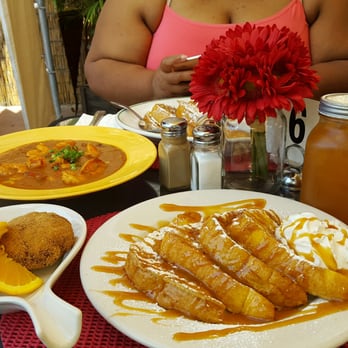 Flavor Table - Caramel french toast and peach cobbler french toast salmon croquet shrimp and grits and the mix drink - Cajun/Creole Near Me - Los Angeles, California