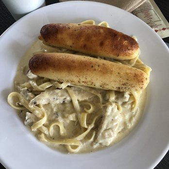Luigi's Pizzeria - Chicken Alfredo - Pizza Near Me - Houston, Texas Luigi's Pizzeria - Chicken Alfredo - Pizza Near Me - Houston, Texas