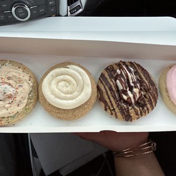 Crumbl - Aina Haina - Animal cookie / golden Oreo/ s'more / pink sugar - Bakeries Near Me - Honolulu, Hawaii Crumbl - Aina Haina - Animal cookie / golden Oreo/ s'more / pink sugar - Bakeries Near Me - Honolulu, Hawaii