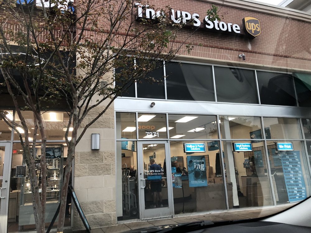 THE UPS STORE 12 Photos & 31 Reviews Shipping Centers 7371 Atlas