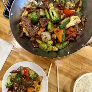 Yue Bai Wei - Flaming Pan Beef - Chinese Near Me - Pittsburgh, Pennsylvania Yue Bai Wei - Flaming Pan Beef - Chinese Near Me - Pittsburgh, Pennsylvania