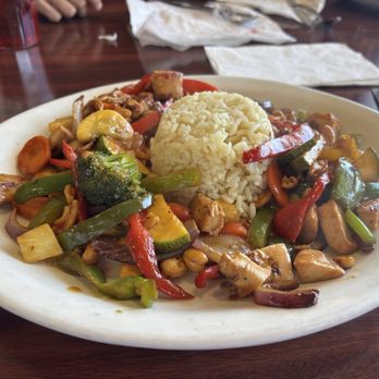 The Best Breakfast Cafe - I Tried Something New. Cashew Chicken And I Savored Every Bit Of It. - American Near Me - Oxnard, California The Best Breakfast Cafe - I Tried Something New. Cashew Chicken And I Savored Every Bit Of It. - American Near Me - Oxnard, California