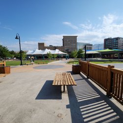 Caras Park