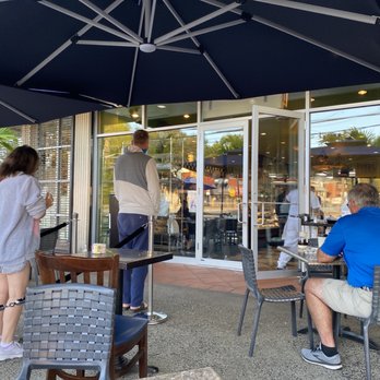 Royal Crown Bakery - Outdoor seating and waiting for entrance. - Italian Near Me - Staten Island, New York Royal Crown Bakery - Outdoor seating and waiting for entrance. - Italian Near Me - Staten Island, New York