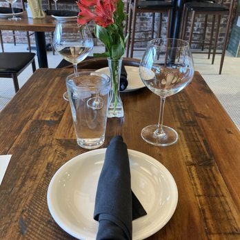 Lucatino - Italian Near Me - Carnegie, Pennsylvania