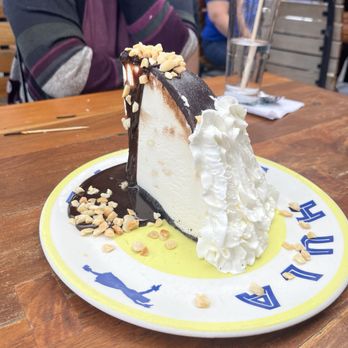 Duke's La Jolla - Hula Pie - New American Near Me - La Jolla, California