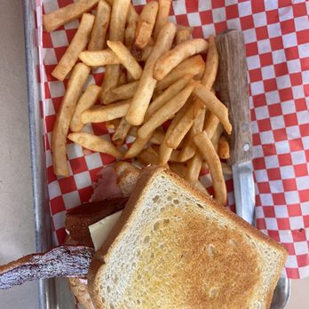 Hippo Cafe - Hippo Club Sandwich - American Near Me - Hutto, Texas