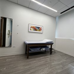 Endeavor Health Immediate Care - Des Plaines