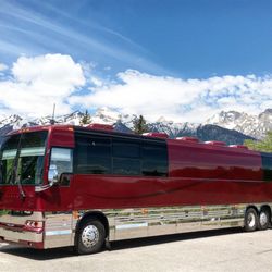 Go Luxe Limousine