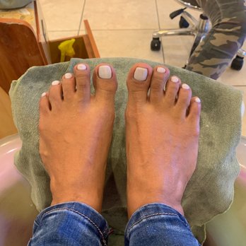 BB Nails & Spa - Shellac pedicure - Nail Salons Near Me - Pearland, Texas BB Nails & Spa - Shellac pedicure - Nail Salons Near Me - Pearland, Texas