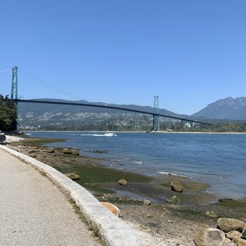 Stanley Park - Seawall trail & Lion's Gate bridge. - Parks Near Me - Vancouver, British Columbia Stanley Park - Seawall trail & Lion's Gate bridge. - Parks Near Me - Vancouver, British Columbia