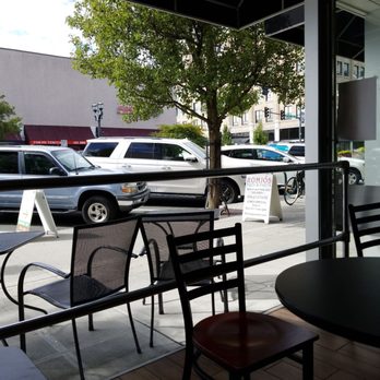 The Valley Organic Deli - Seating outside for a nice day. - Delis Near Me - Everett, Washington