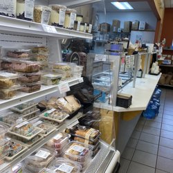 Lois' Natural Marketplace
