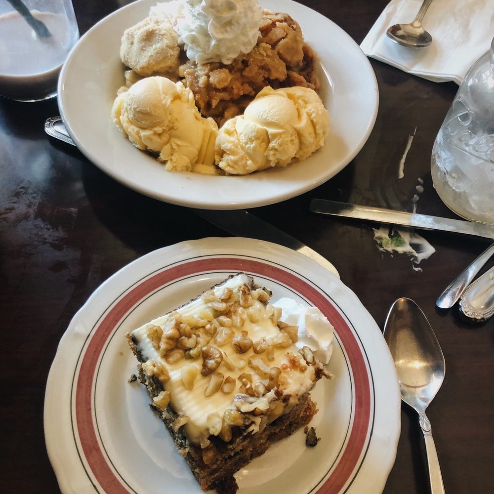 Rutabegorz - Apple pie and carrot cake - Bars Near Me - Fullerton, California Rutabegorz - Apple pie and carrot cake - Bars Near Me - Fullerton, California