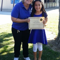 Twila Reid Elementary School - Award for Reading and Comprehension 2nd grade Mrs Knowles