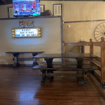 Ruston Cattle Company - Dance floor/seating area - Steakhouses Near Me - Ennis, Texas Ruston Cattle Company - Dance floor/seating area - Steakhouses Near Me - Ennis, Texas