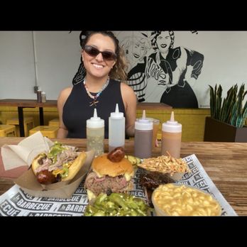 la Barbecue - Barbeque Near Me - Austin, Texas