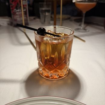 Zanti River Oaks - Smoked old fashioned - Italian Near Me - Houston, Texas Zanti River Oaks - Smoked old fashioned - Italian Near Me - Houston, Texas