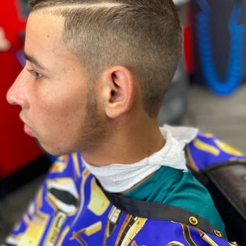 Catrachas Barbershop - Combover - Barbers Near Me - Houston, Texas Catrachas Barbershop - Combover - Barbers Near Me - Houston, Texas