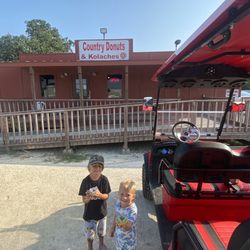 Country Donuts & Kolaches