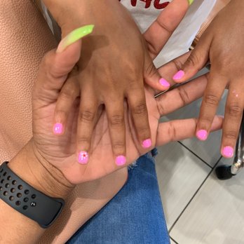 Diamond Nails & Spa - Nail Technicians Near Me - Fairfield, California Diamond Nails & Spa - Nail Technicians Near Me - Fairfield, California