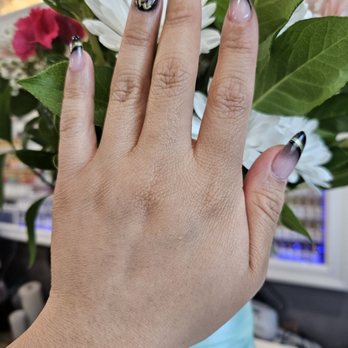 Queenie Nail & Spa - Nail Salons Near Me - Seattle, Washington Queenie Nail & Spa - Nail Salons Near Me - Seattle, Washington