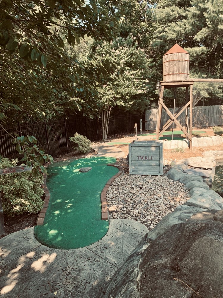 CATFISH COVE MINI GOLF Updated September 2024 21 Photos 1735
