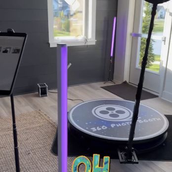 OhSnapp 360 Photo Booth - Photo Booth Rentals Near Me - Avon, Indiana OhSnapp 360 Photo Booth - Photo Booth Rentals Near Me - Avon, Indiana