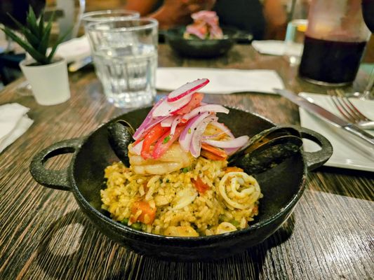 Puerto 511 Cocina Peruana by null