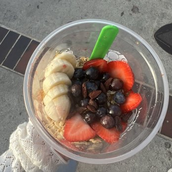 Banzai Bowls - Juice Bars & Smoothies Near Me - Newport Beach, California Banzai Bowls - Juice Bars & Smoothies Near Me - Newport Beach, California
