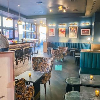 ART SoHo - Inside, Indoor Seating, Ambiance, Vibes - Cocktail Bars Near Me - New York, New York
