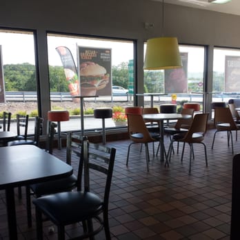 McDonald's - a restaurant with tables and chairs - Fast Food Near Me - White Haven, Pennsylvania