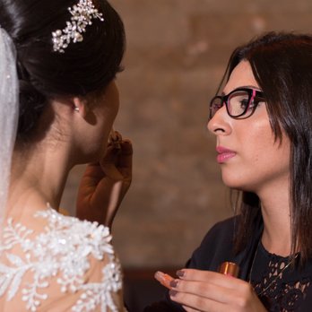 Cuento De Hadas - Our fairy Jenny taking care of our beautiful bride - Wedding Planning Near Me - Miami, Florida Cuento De Hadas - Our fairy Jenny taking care of our beautiful bride - Wedding Planning Near Me - Miami, Florida