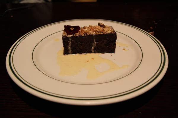 Plateau Bar + Eatery by null