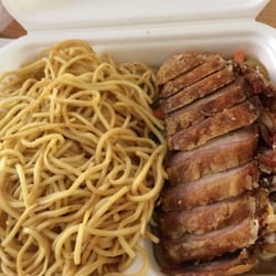 ThanhTam Asia Food - Noodles and duck (32). Bed of vegetables below
