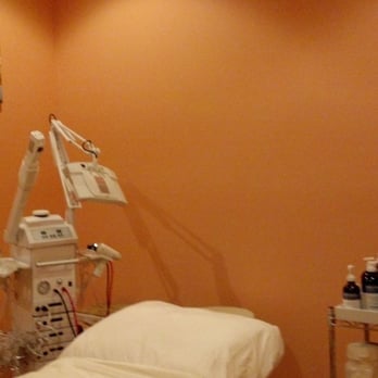 Mod Day Spa - Esthetician Room - Hair Salons Near Me - Bethlehem, Pennsylvania Mod Day Spa - Esthetician Room - Hair Salons Near Me - Bethlehem, Pennsylvania