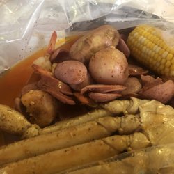 Red Crab Juicy Seafood - Inside the steamed bag