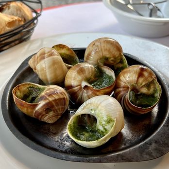 L'Anvers du Decor - Escargot - French Near Me - Paris, 75 L'Anvers du Decor - Escargot - French Near Me - Paris, 75
