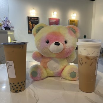 Feng Cha Prosper - Coffee Milk Tea with Boba (left) and Oreo Cheese Cake (right) - Bubble Tea Near Me - Prosper, Texas
