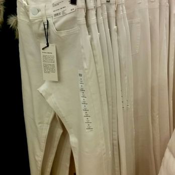 Uniqlo - Men's Clothing Near Me - Toronto, Ontario