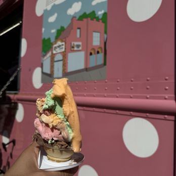 The Original Rainbow Cone - Ice Cream & Frozen Yogurt Near Me - Chicago, Illinois