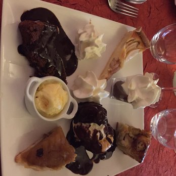 Chez Mireille - Assiette des desserts uniquement pour les gourmands - Restaurants Near Me - Vals Les Bains, 07 Chez Mireille - Assiette des desserts uniquement pour les gourmands - Restaurants Near Me - Vals Les Bains, 07